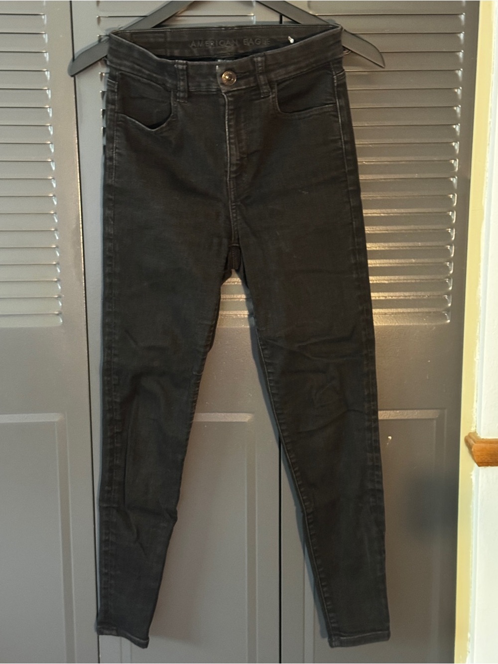 American Eagle Outfitters Black High-Rise Stretch Skinny Jeans